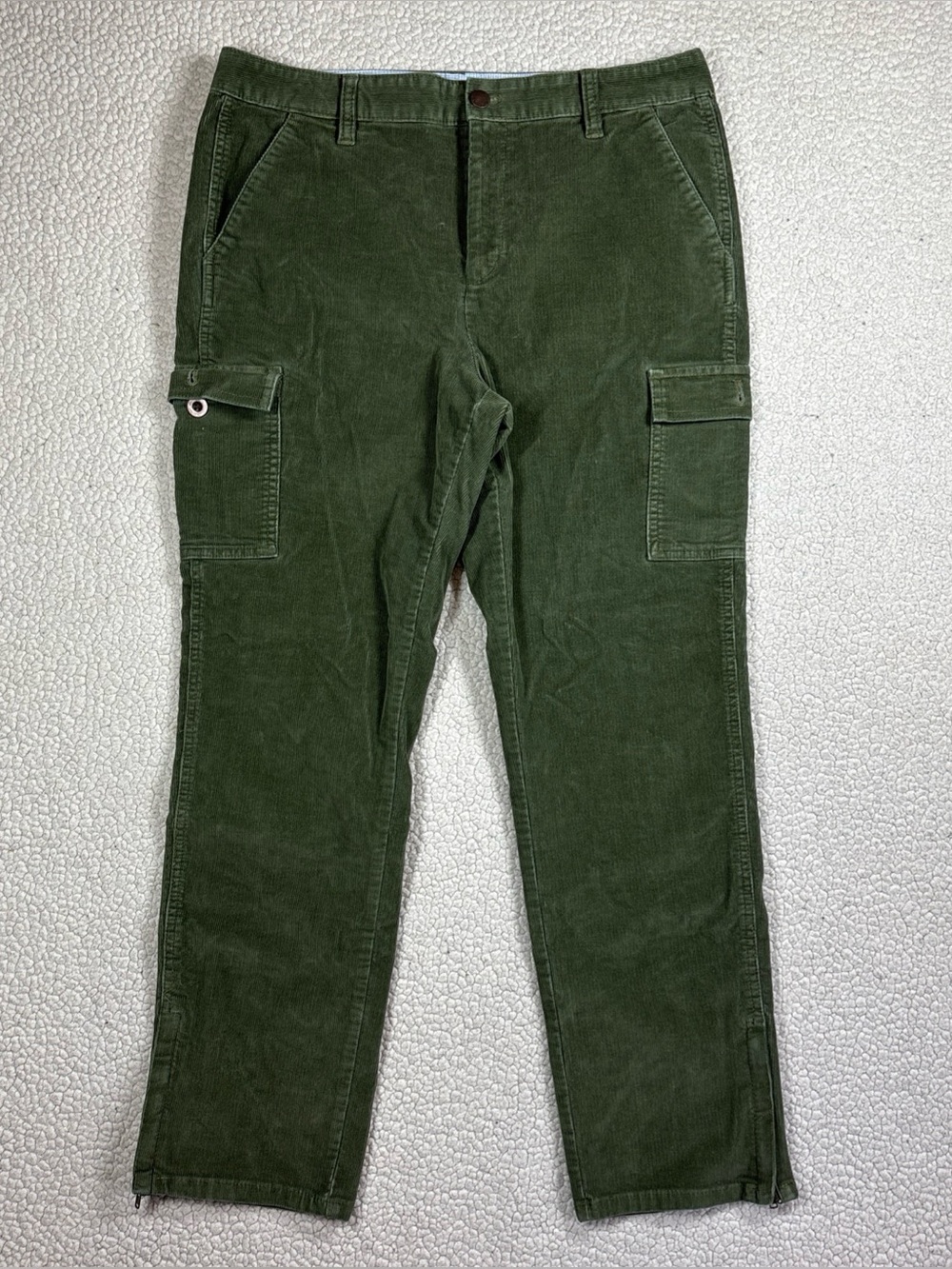 L.L. Bean Women’s Classic Fit Corduroy Pants 12 Petite Green Straight Leg Cotton